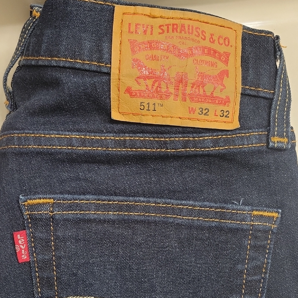 Levi's 511 Slim Fit Dark Blue Jeans